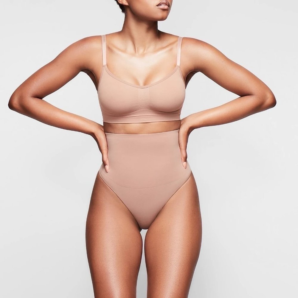 SKIMS Core Control Thong Shapewear Sienna Small/Medium